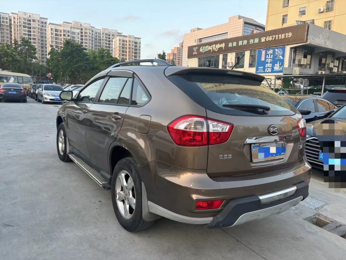 比亞迪 S6  2012款 2.0L 手動(dòng)豪華型圖片