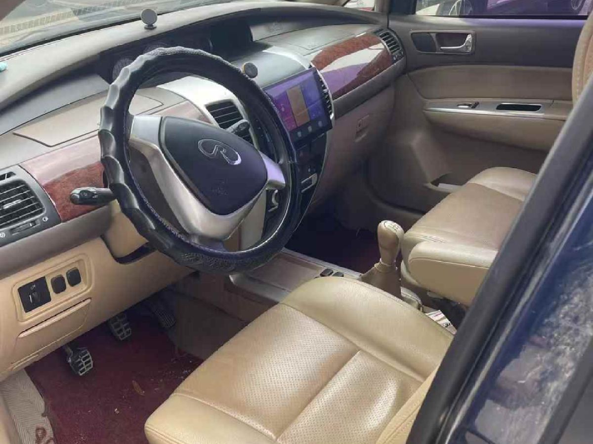 別克 GL8  2012款 商務(wù)車 2.4 BASE 舒適版圖片