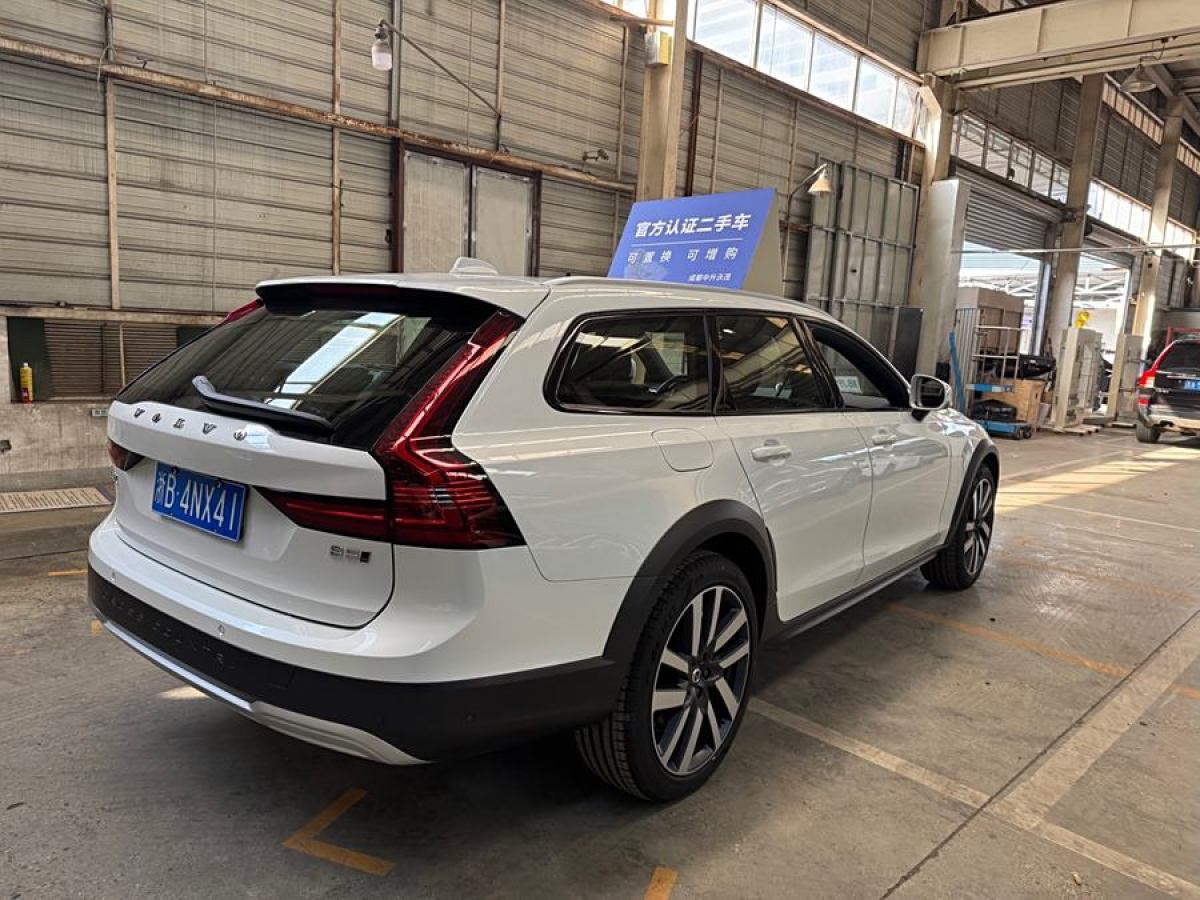 沃爾沃 V90  2024款 Cross Country B5 AWD 智尊版圖片