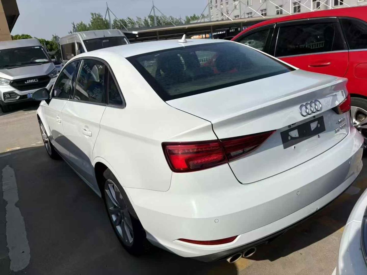 奧迪 奧迪A3  2018款 A3 1.4T 35TFSI Limousine時尚型圖片