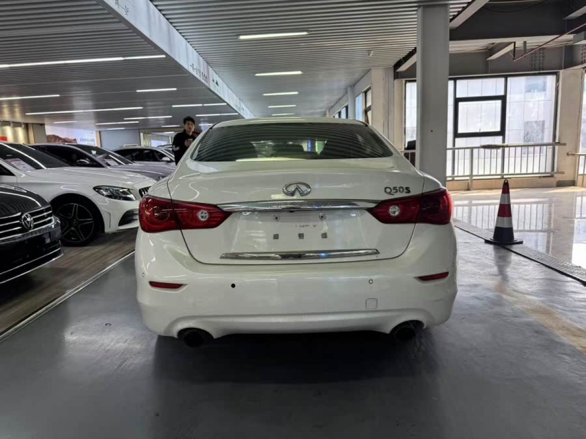 英菲尼迪 Q50  2014款 3.7L 舒適版圖片