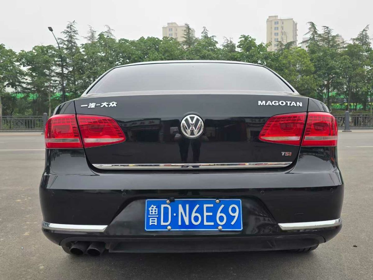 大眾 輝騰  2014款 3.0L 商務(wù)型圖片