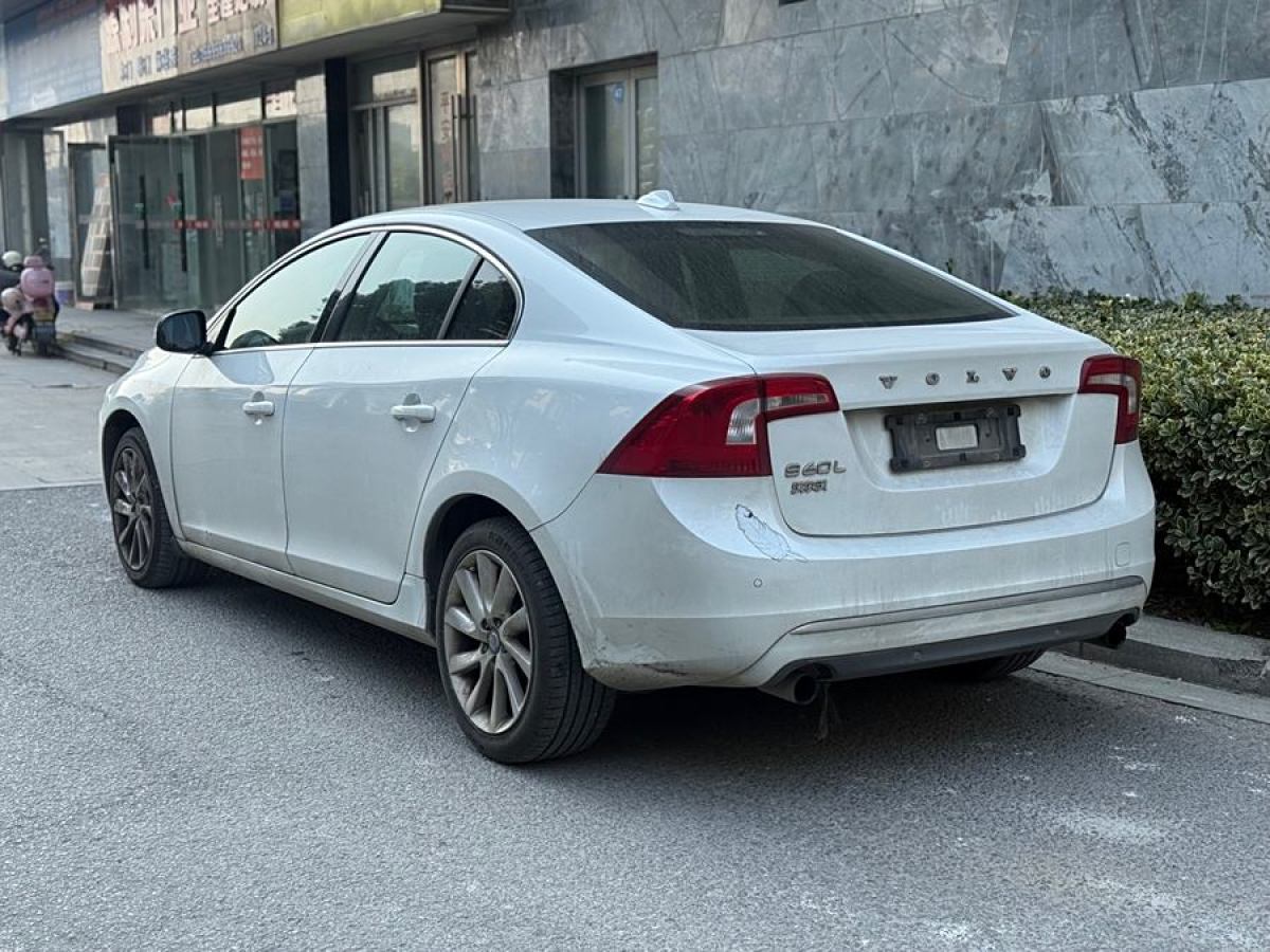 沃爾沃 S60  2015款 L 2.0T 智遠(yuǎn)版圖片