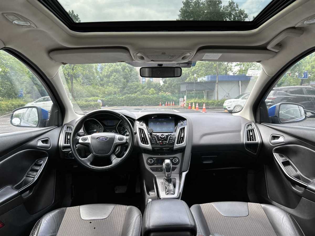 福特 ?？怂? 2015款 兩廂 1.6L 自動(dòng)風(fēng)尚型圖片