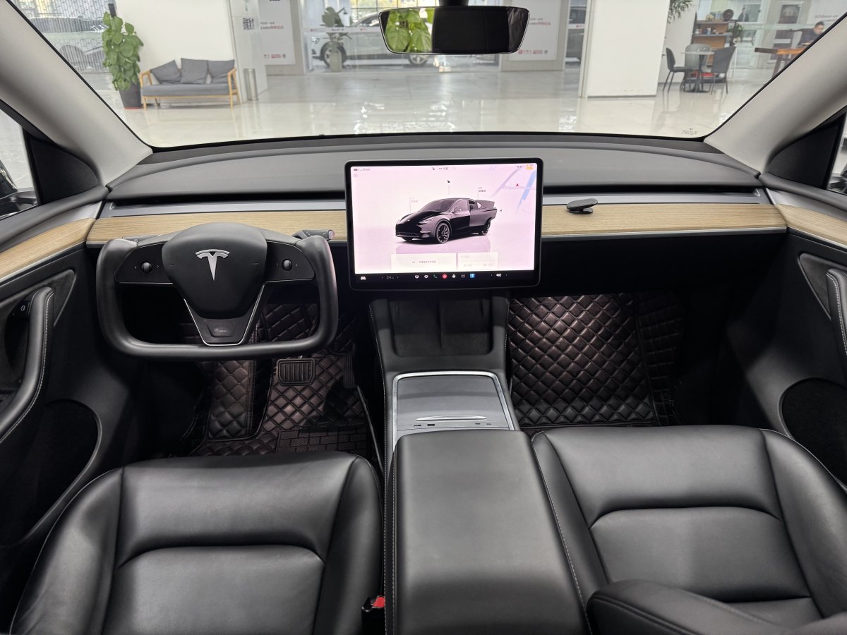 特斯拉 Model 3  2023款 長續(xù)航煥新版 雙電機(jī)全輪驅(qū)動圖片