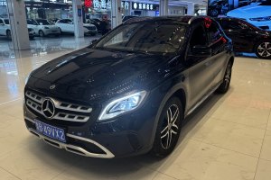 奔馳GLA 奔馳 GLA 200 時(shí)尚型