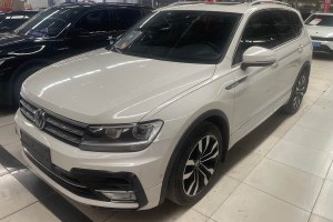 途觀L 大眾 改款 330TSI 自動(dòng)兩驅(qū)R-Line越享版