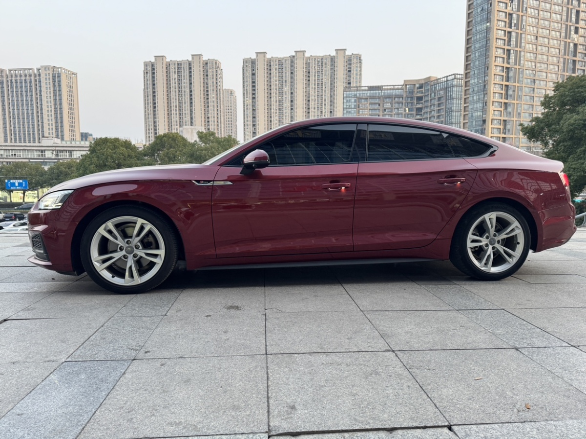 奧迪 奧迪A5  2019款 Sportback 40 TFSI 時(shí)尚型圖片