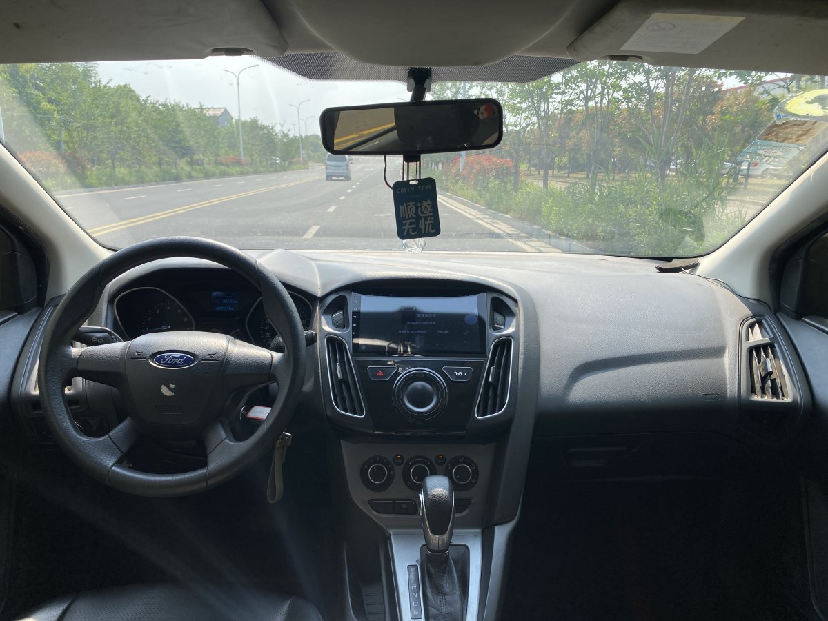 福特 ?？怂? 2012款 兩廂 1.6L 自動舒適型圖片