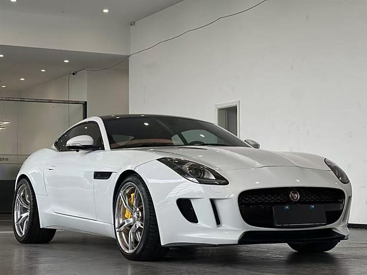 捷豹 F-TYPE  2015款 3.0T 硬頂版圖片