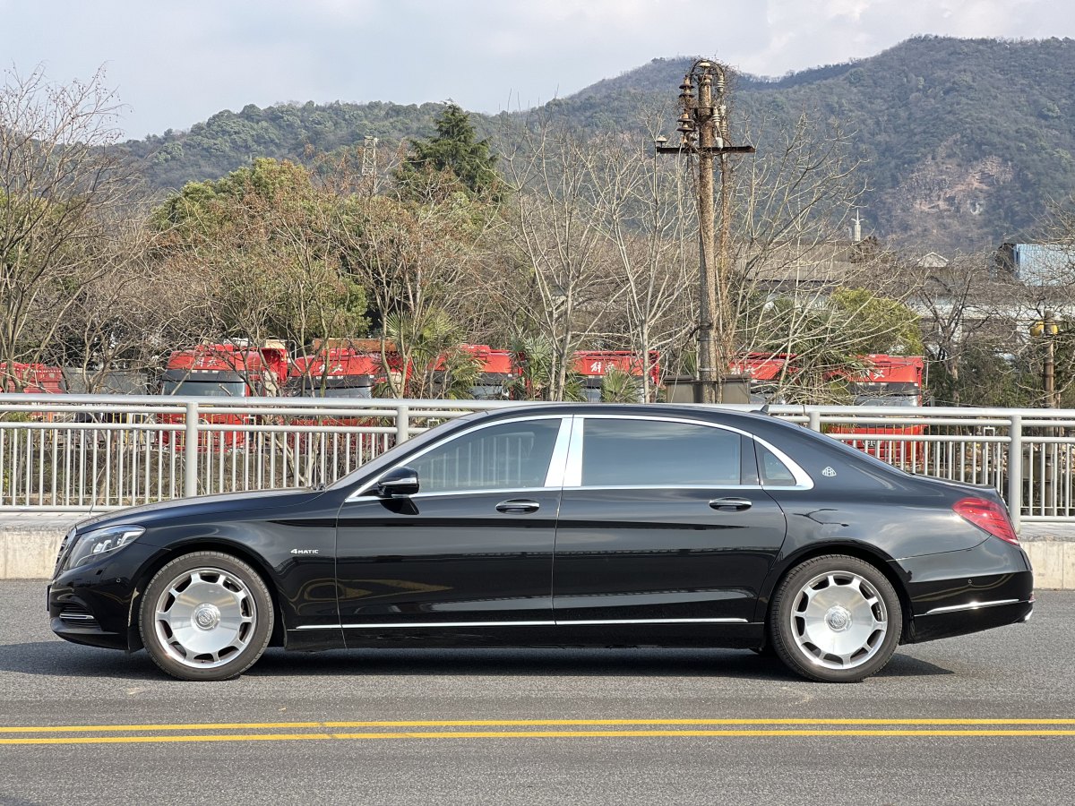 2017年2月奔馳 邁巴赫S級(jí)  2016款 S 400 4MATIC