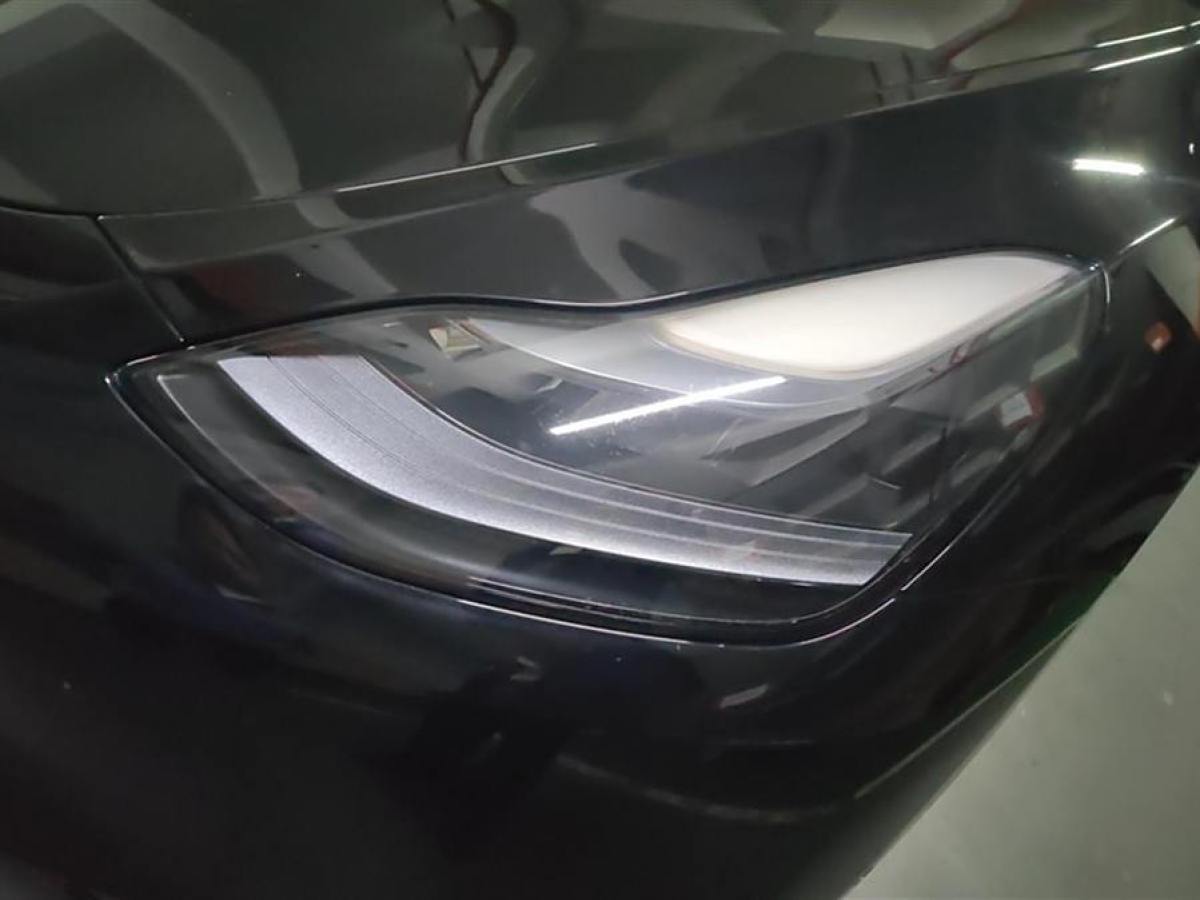 特斯拉 Model 3  2022款 后輪驅(qū)動(dòng)版圖片