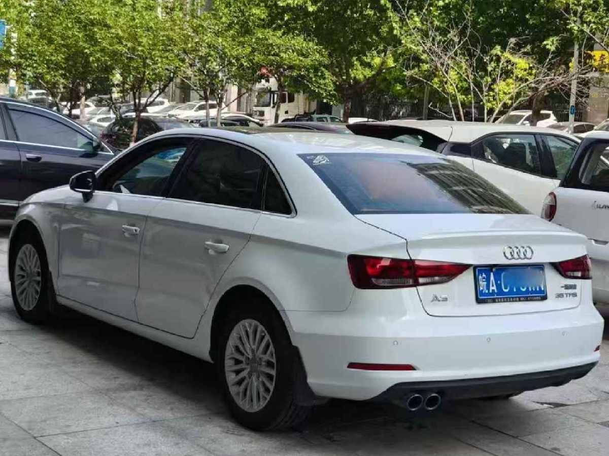 奧迪 奧迪A3  2015款 A3 1.4TFSI 35TFSI 百萬(wàn)紀(jì)念智領(lǐng)型圖片