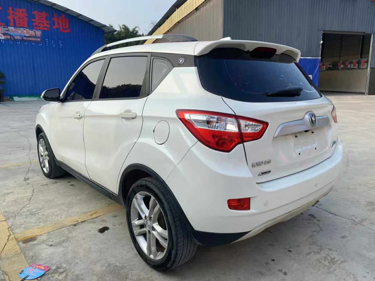 長安 CS35  2015款 1.6L 手動尊貴型 國IV圖片