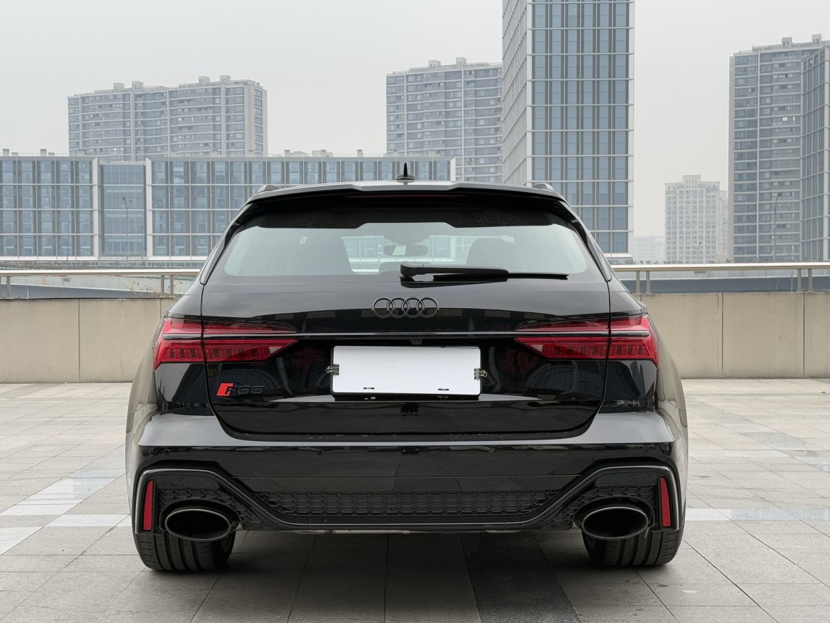 奥迪 奥迪RS 6  2024款 RS 6 4.0T Avant performance图片