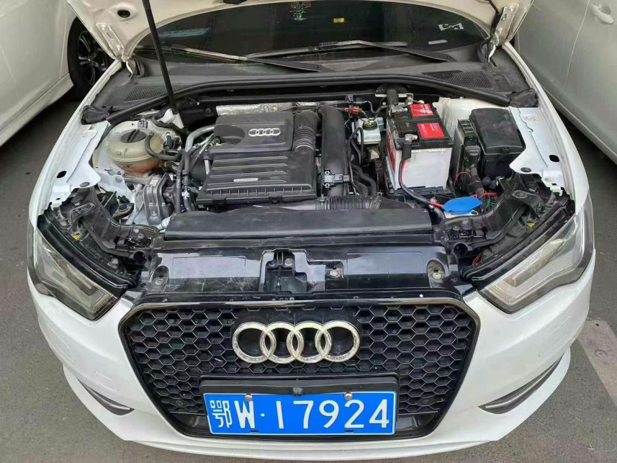 奧迪 奧迪A3  2015款 A3 1.4TFSI 35TFSI 百萬紀(jì)念智領(lǐng)型圖片