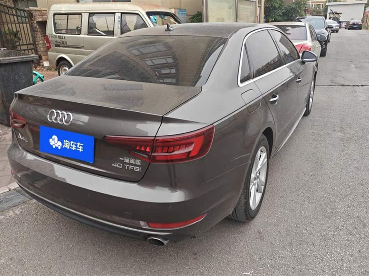 奧迪 奧迪A4L  2018款 30周年年型 40 TFSI 進(jìn)取型圖片