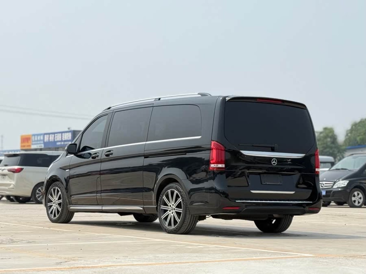奔馳 V級  2022款 V 260 L 長軸距豪華版圖片
