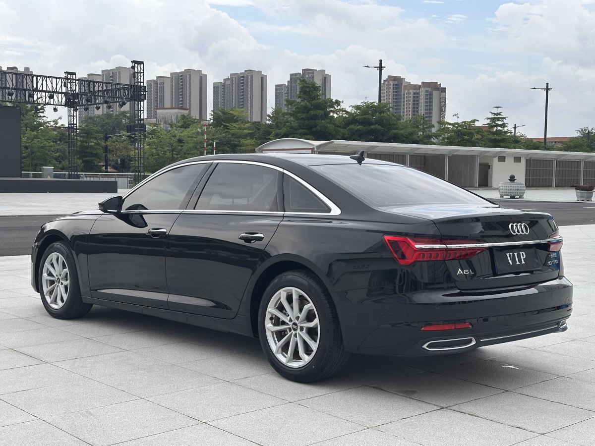 2022年10月奧迪 奧迪A6L  2022款 40 TFSI 豪華致雅型