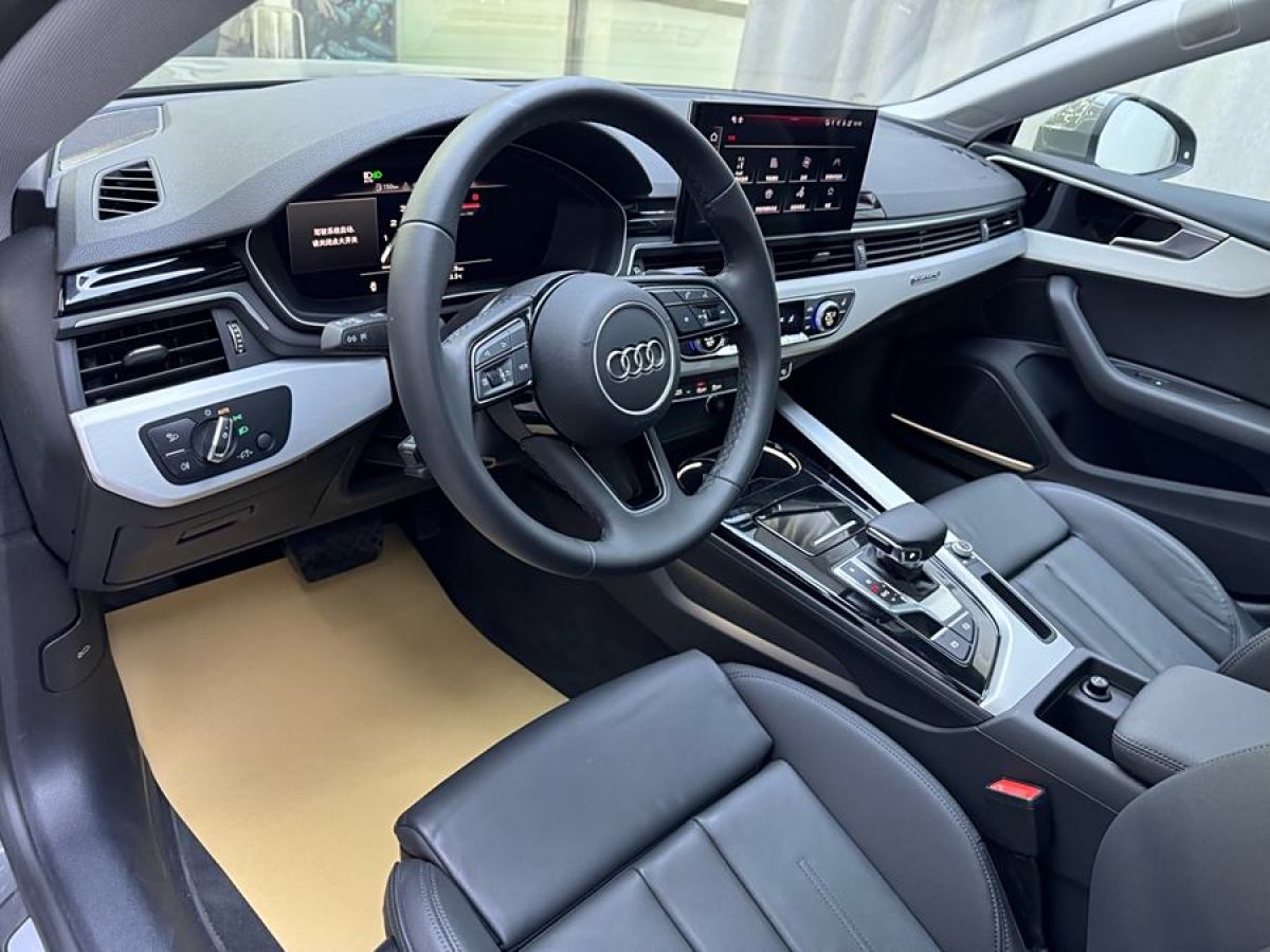 奧迪 奧迪A5  2023款 Sportback 40 TFSI quattro 豪華動(dòng)感型圖片