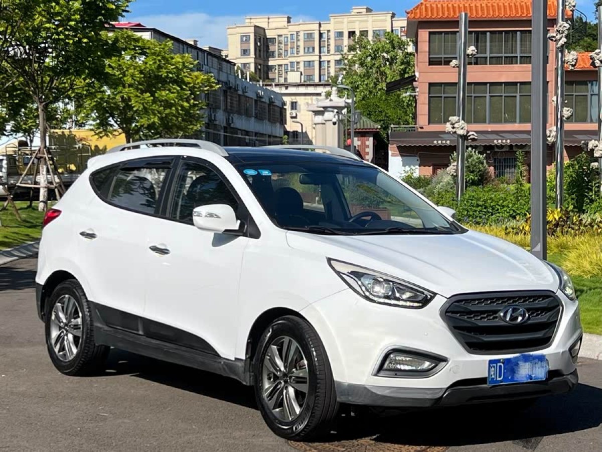 現(xiàn)代 ix35  2013款 2.4L 自動兩驅(qū)領(lǐng)先型GLX 國IV圖片