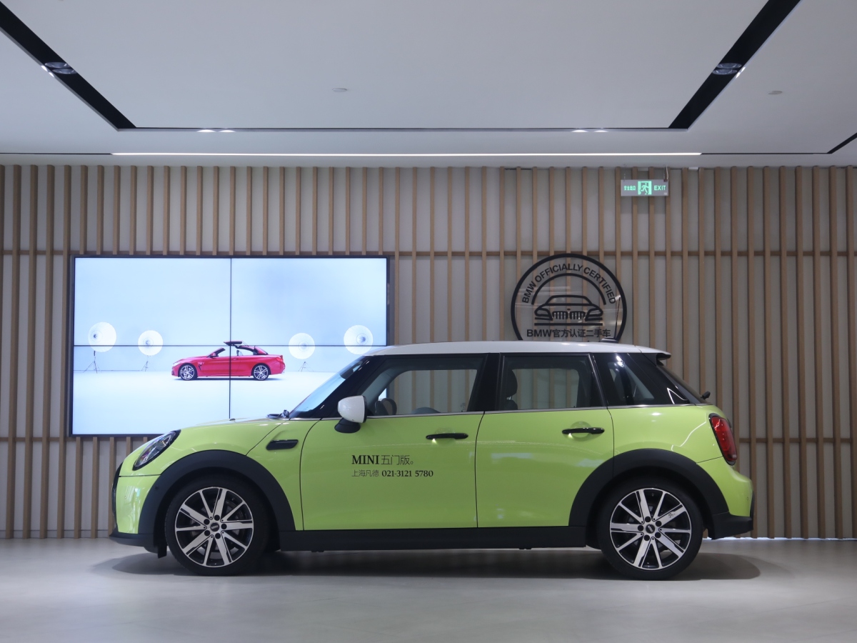 2023年2月MINI MINI  2022款 1.5T COOPER 藝術家 五門版