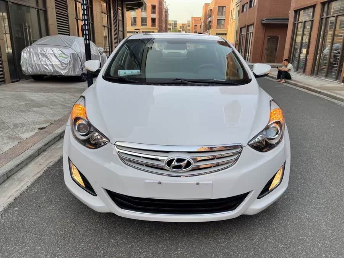 現(xiàn)代 朗動  2013款 1.6L 自動尊貴型圖片