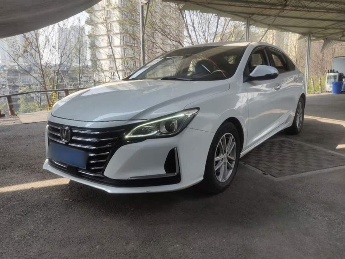 長(zhǎng)安 銳程CC  2020款 1.5T 手動(dòng)炫銳型圖片