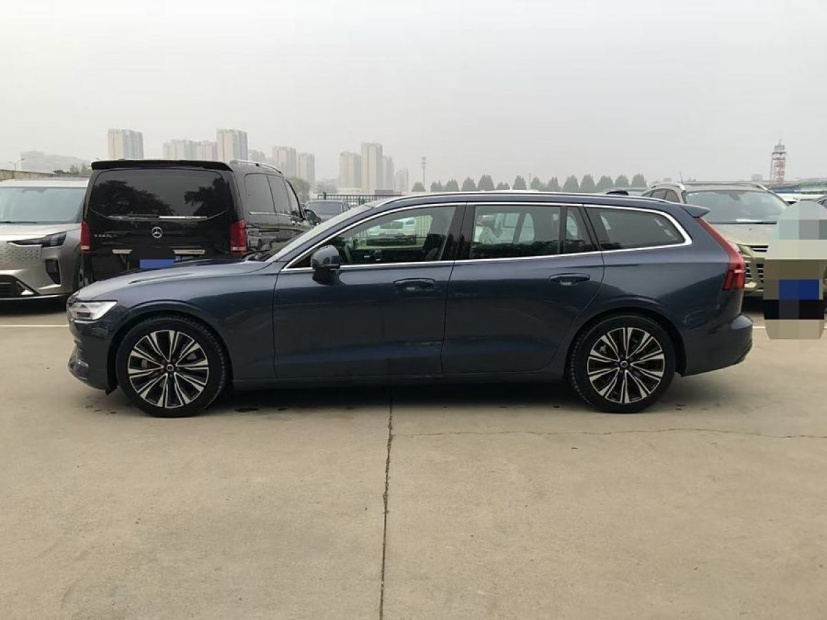 2024年1月沃爾沃 V60  2024款 B5 智遠豪華版