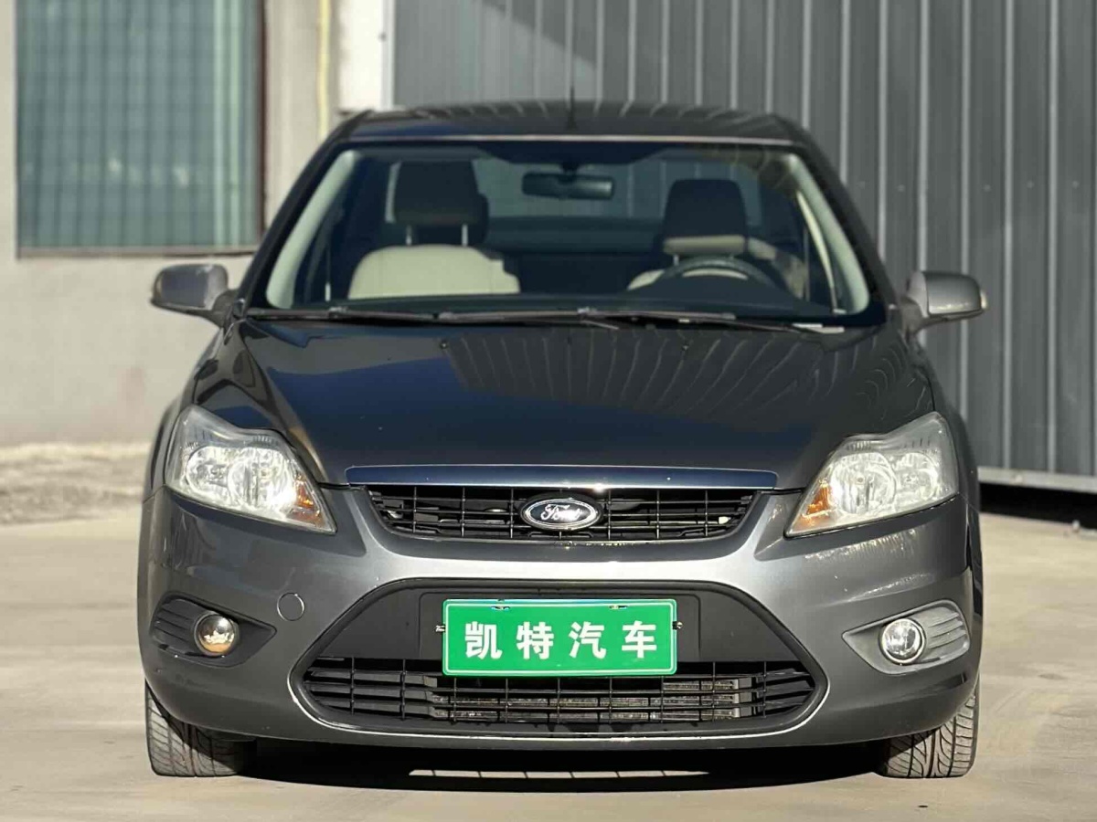 福特 ?？怂? 2011款 三廂 1.8L 自動時尚型圖片