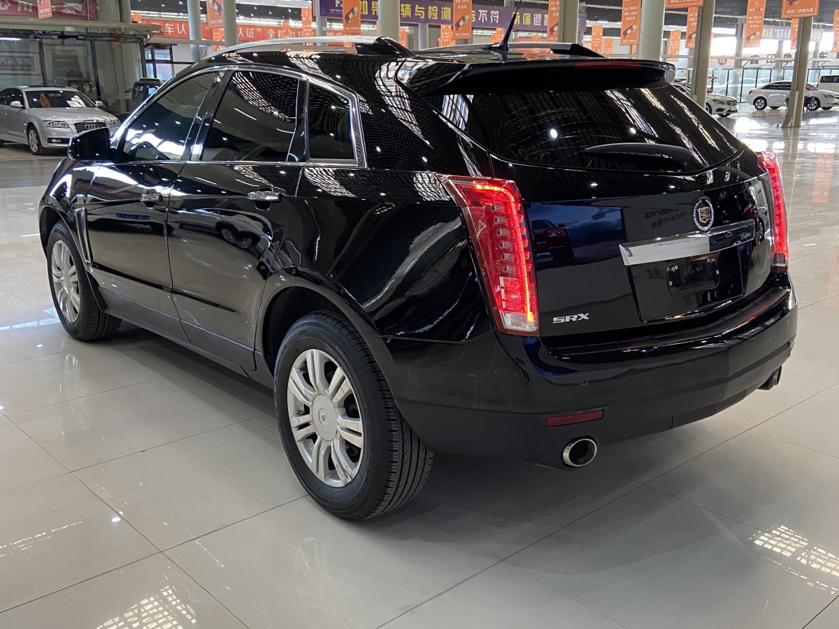 凱迪拉克 SRX  2015款 3.0L 精英型圖片