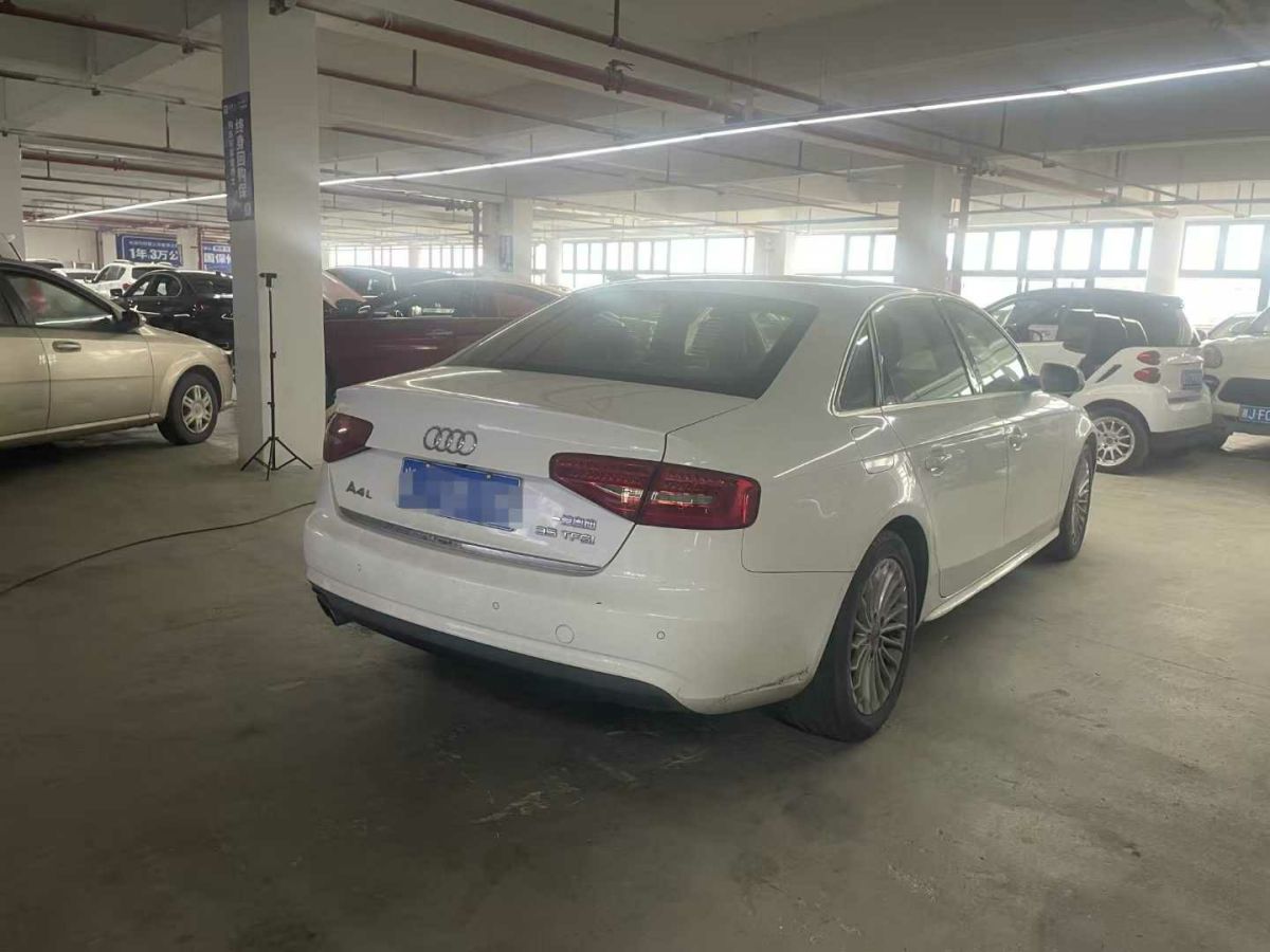 奧迪 奧迪A4L  2015款 A4L 1.8TFSI 30TFSI 舒適型圖片