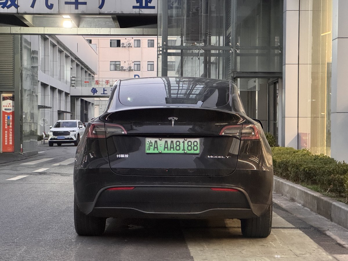 特斯拉 Model Y  2021款 長續(xù)航全輪驅(qū)動版 3D7圖片