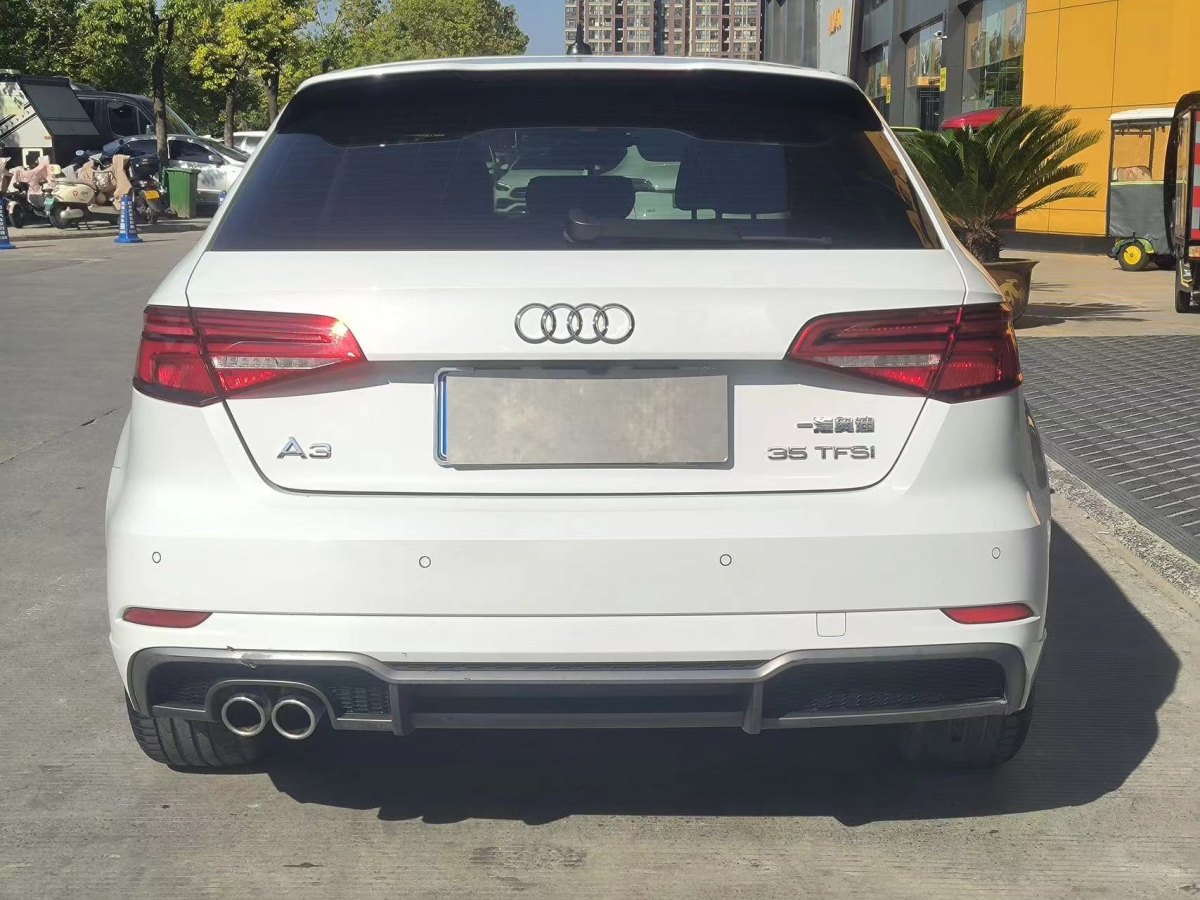 奧迪 奧迪A3  2019款 Sportback 35 TFSI 時(shí)尚型 國(guó)VI圖片