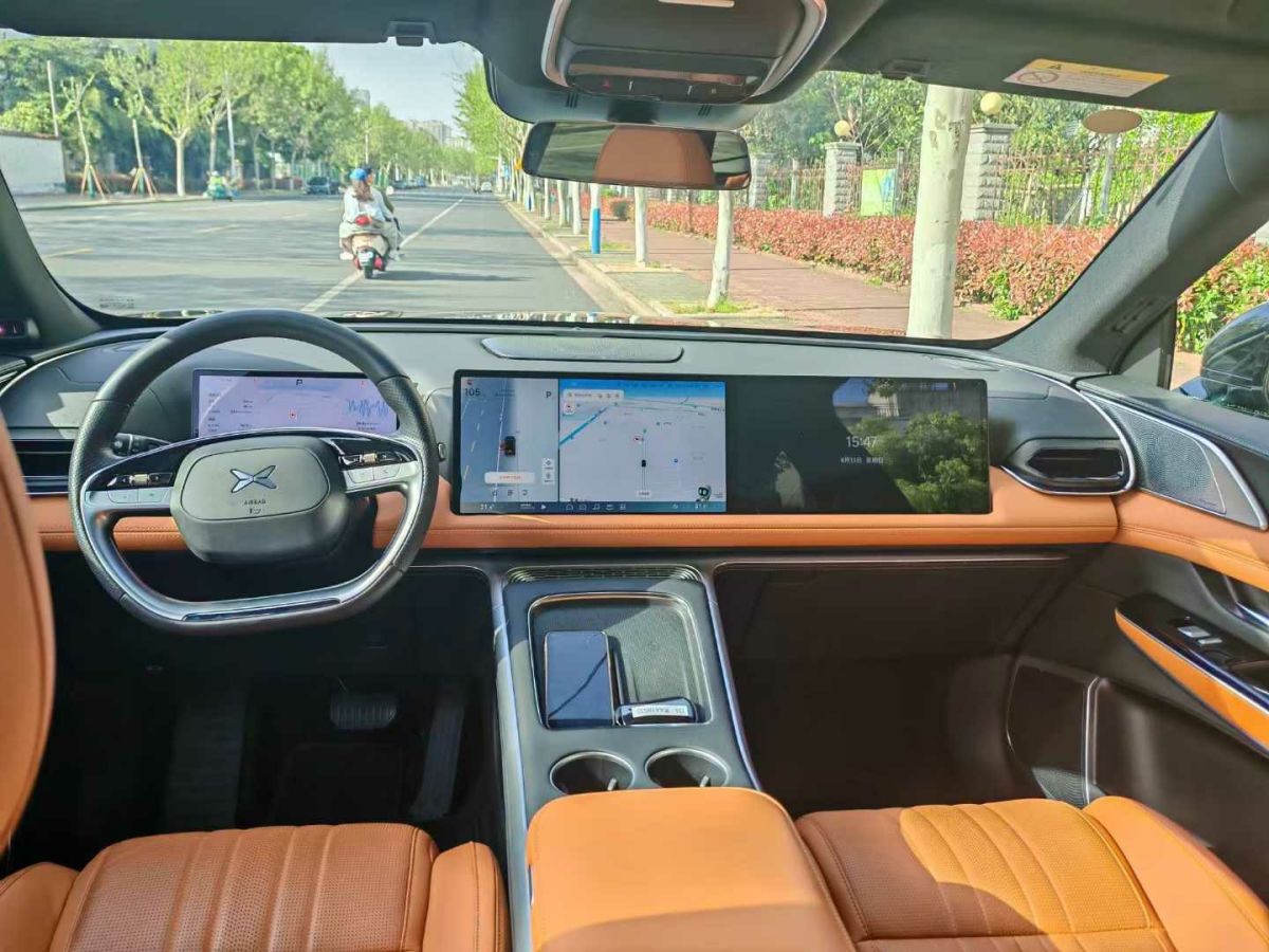 小鵬 P7  2023款 P7i 610 鵬翼性能版圖片
