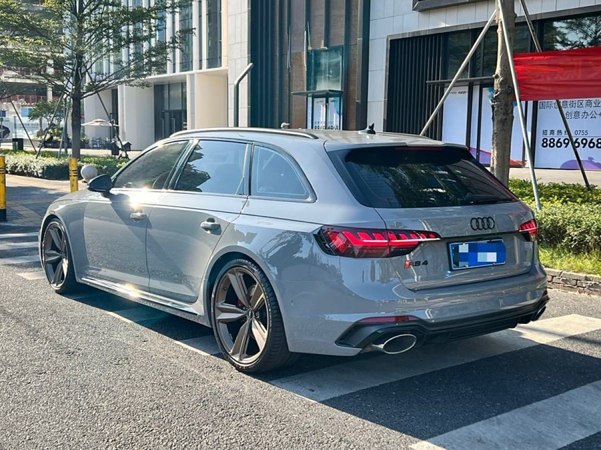 奧迪 奧迪RS 4  2023款 RS4 Avant 暗金版圖片