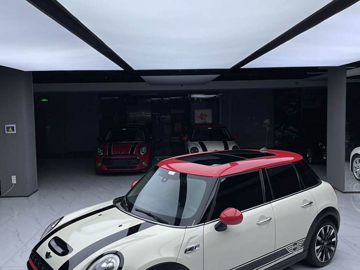 2017年3月MINI MINI  2016款 2.0T COOPER S 五門版