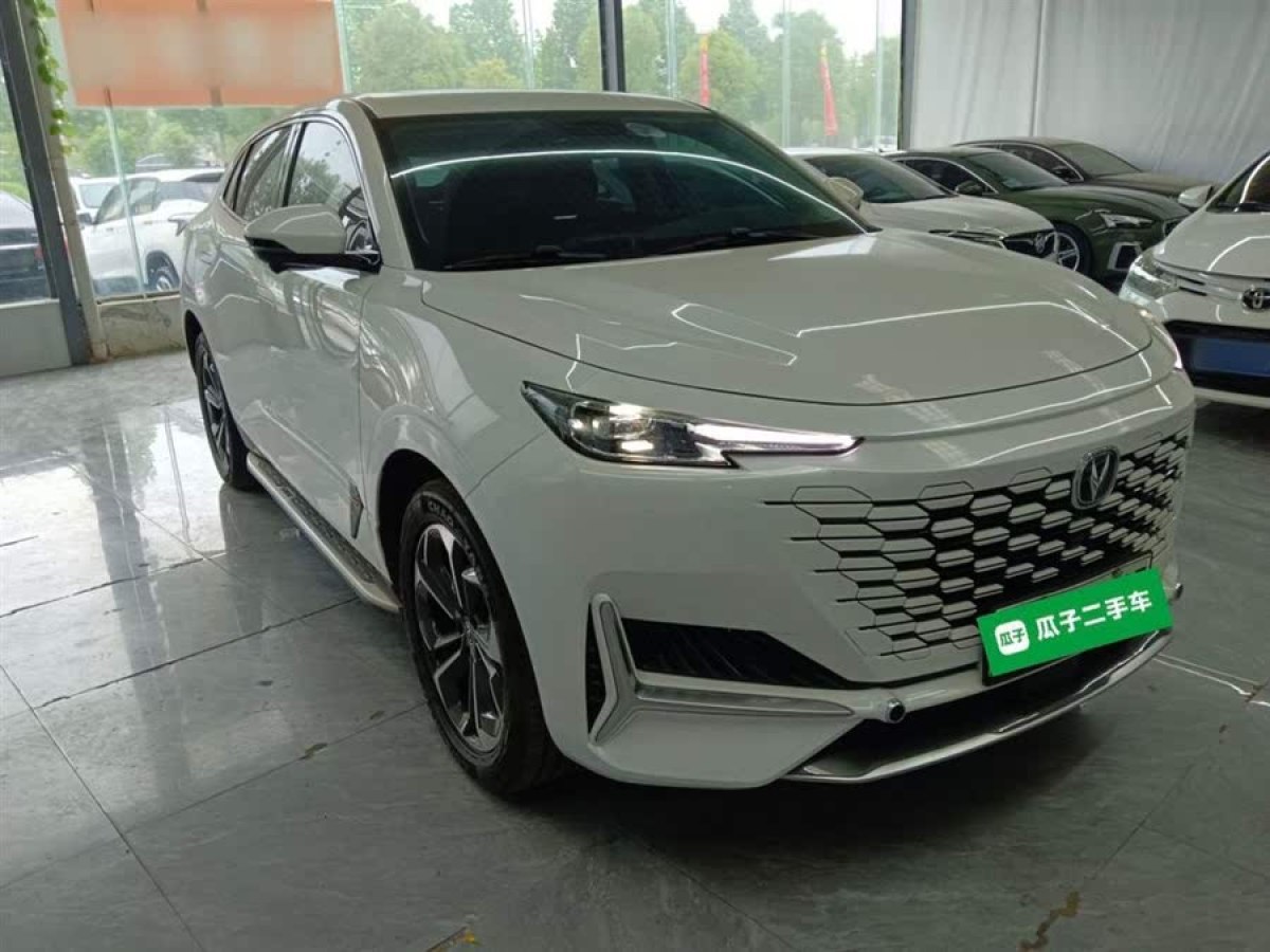 長安 長安UNI-K新能源  2022款 藍(lán)鯨iDD 130km 1.5T 卓越型圖片