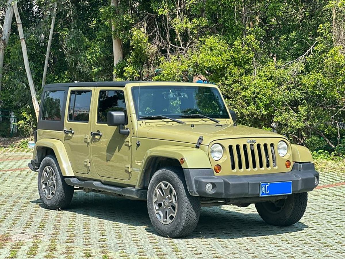 2013年12月Jeep 牧馬人  2013款 3.6L Sahara 四門版