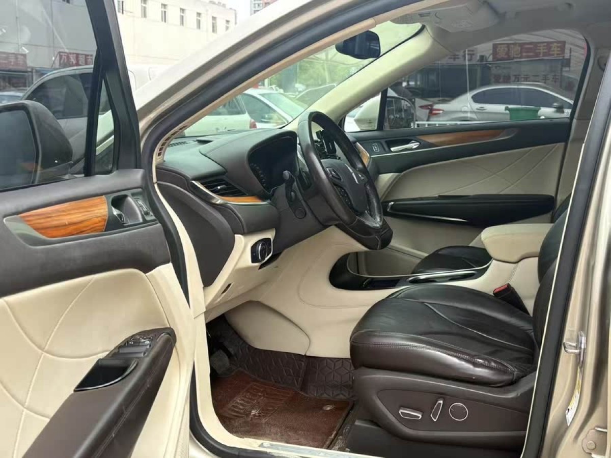 林肯 MKC  2014款 2.0T 四驅(qū)尊雅版圖片