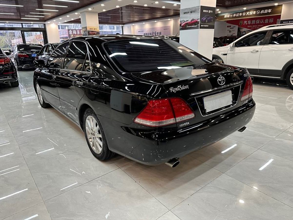 2006年11月豐田 皇冠  2007款 3.0L Royal Saloon時尚導(dǎo)航