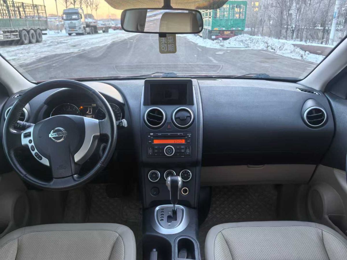 日產(chǎn) 逍客  2012款 2.0XL CVT火系圖片