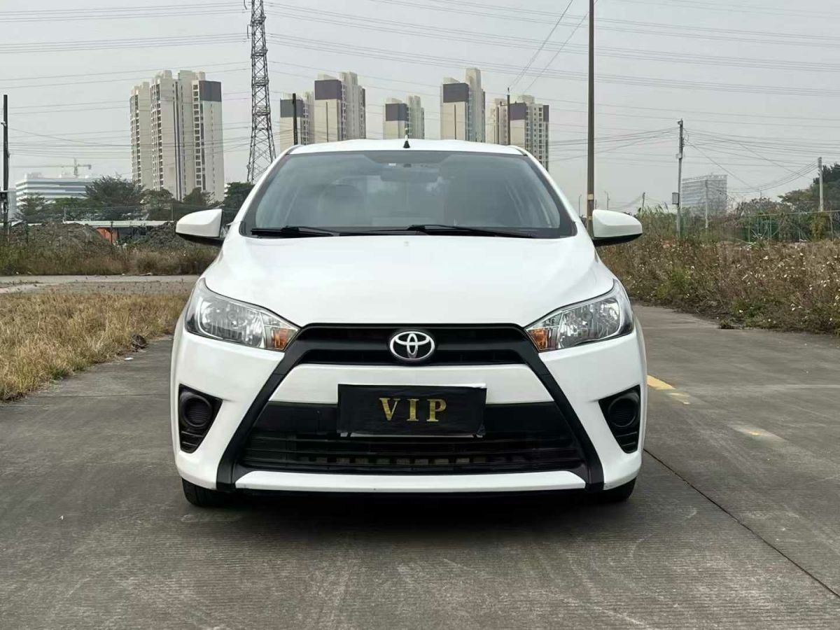 豐田 YARiS L 致炫  2015款 1.5G 手動炫動天窗特別版圖片