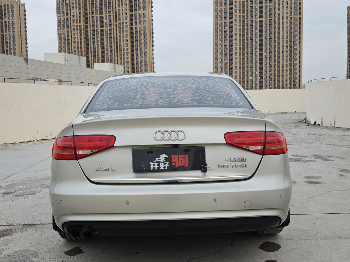 奧迪 奧迪A4L  2015款 35 TFSI 自動舒適型圖片