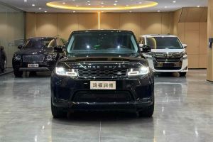 攬勝運(yùn)動版 路虎 5.0 V8 SVR