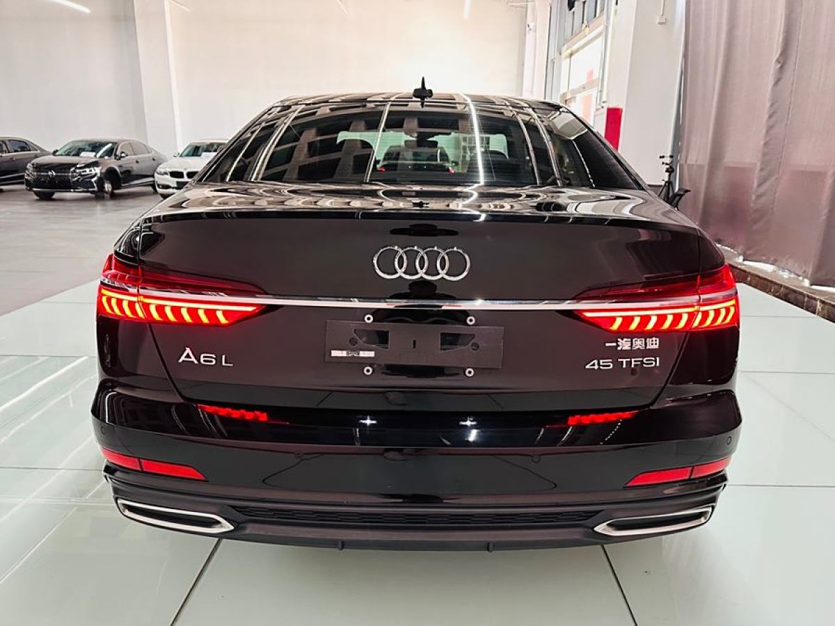 奧迪 奧迪A6L  2022款 45 TFSI 臻選動感型圖片