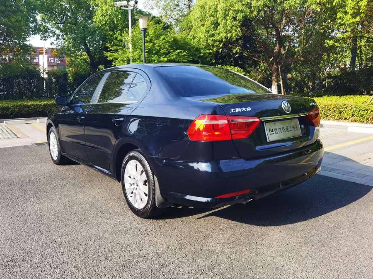 大眾 朗逸  2013款 改款經(jīng)典 1.6L 手動舒適版圖片