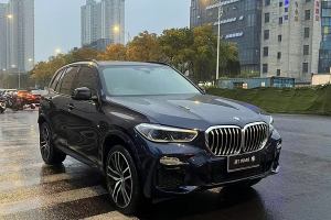 宝马X5 宝马 改款 xDrive40i 尊享型 M运动套装