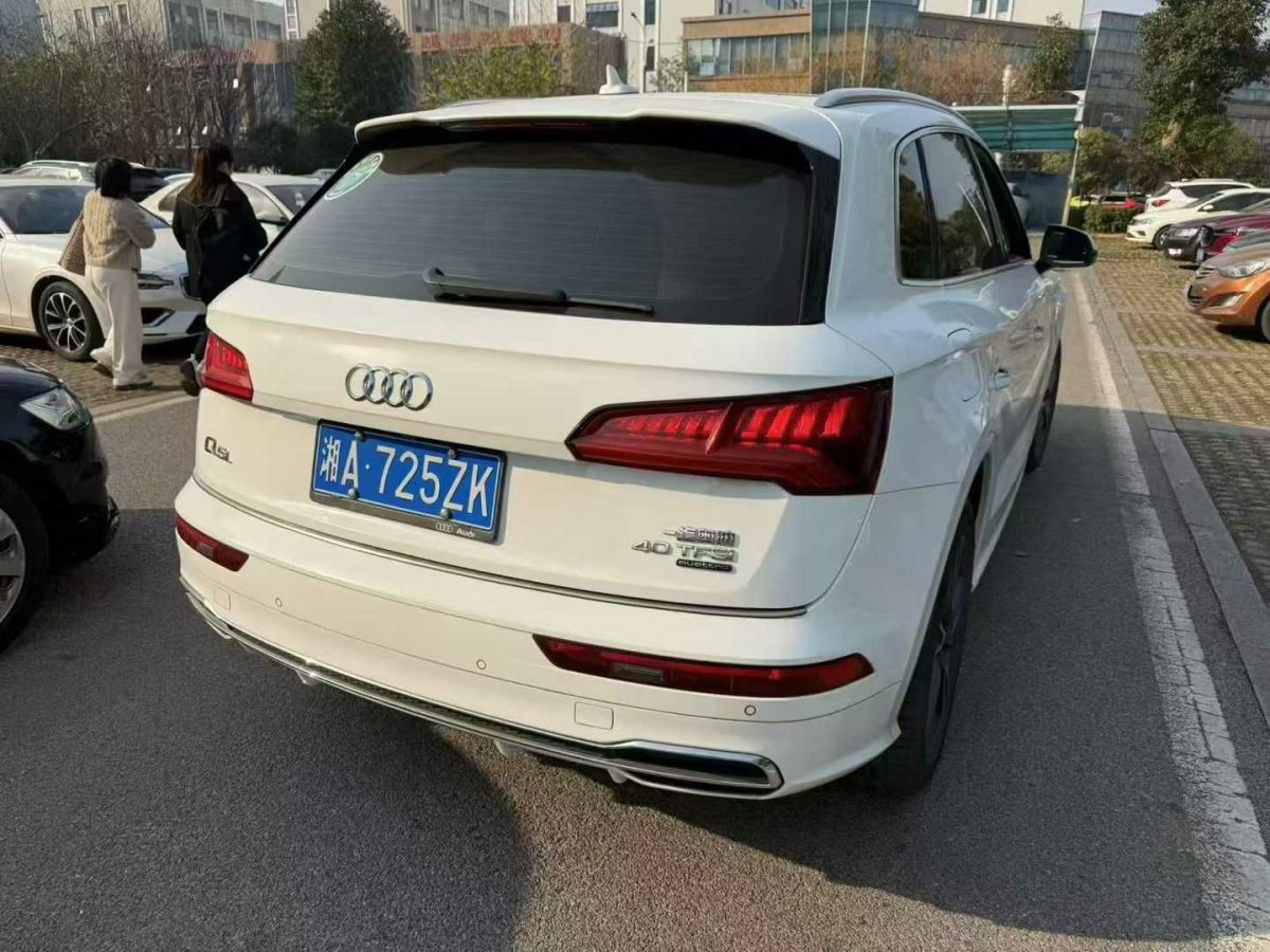 奧迪 Sport 奧迪RS Q8  2021款 RS Q8 4.0T圖片