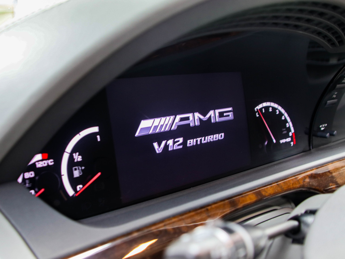 2011年6月奔馳 奔馳S級(jí)AMG  2013款 AMG S 65 L Grand Edition